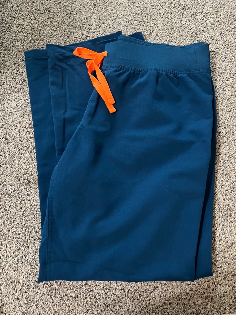 FIGS medium petite Livingston basic scrub pants deep reef